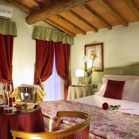 Joivy Together Secret Nest Hotell