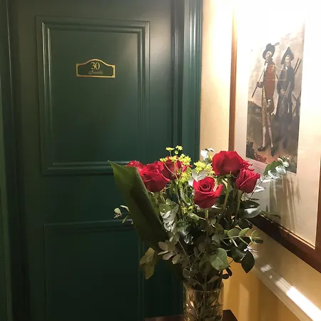 Joivy Together Secret Nest Hotell